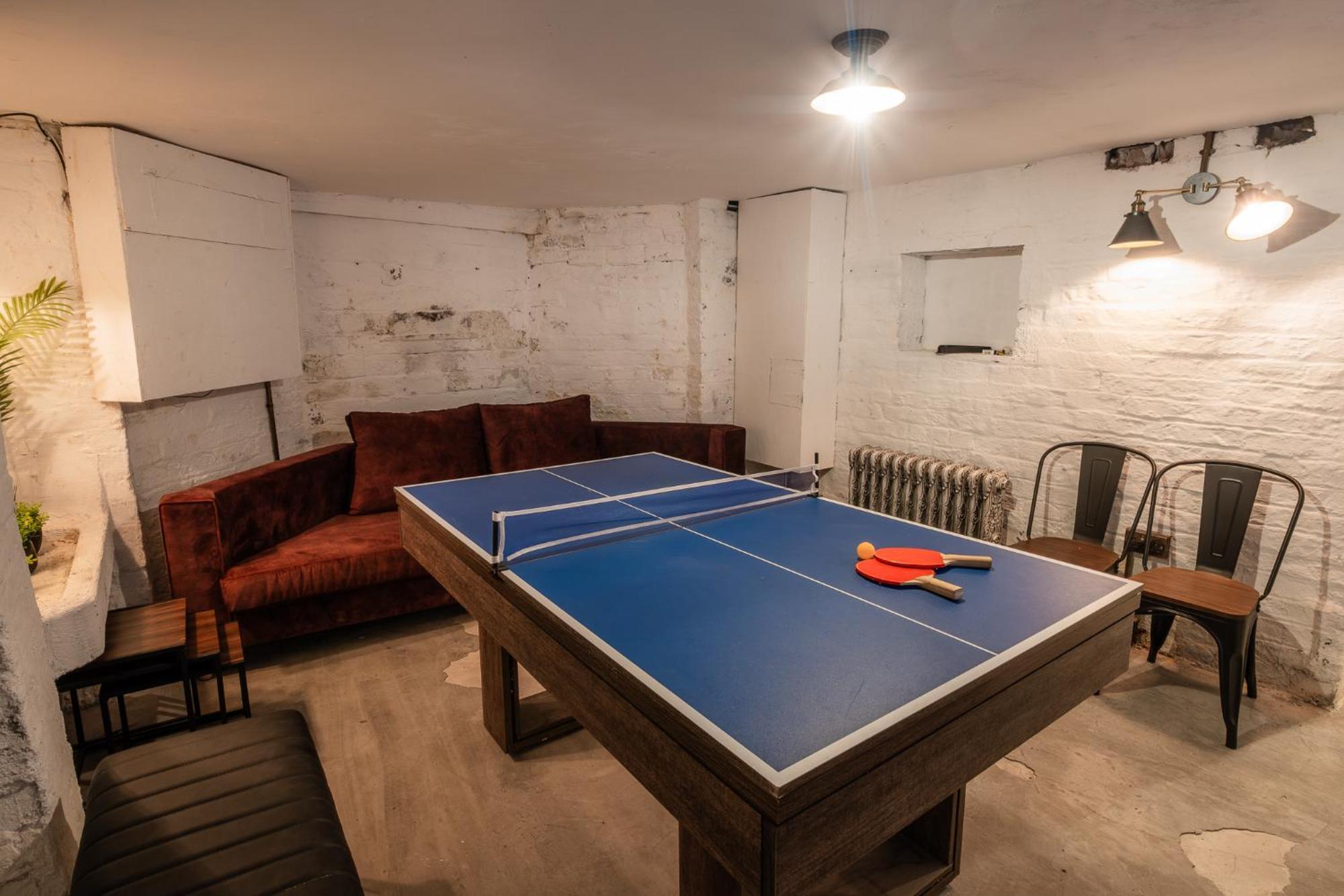 Entire Modern House Liverpool, 6 Bedrooms Экстерьер фото